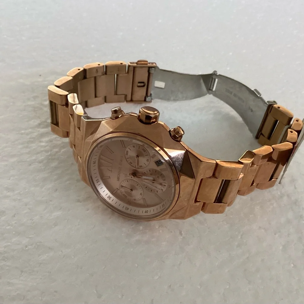 Michael Kors chic modern